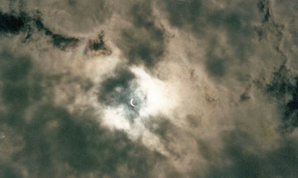 light clouds, that would open up for a peek!